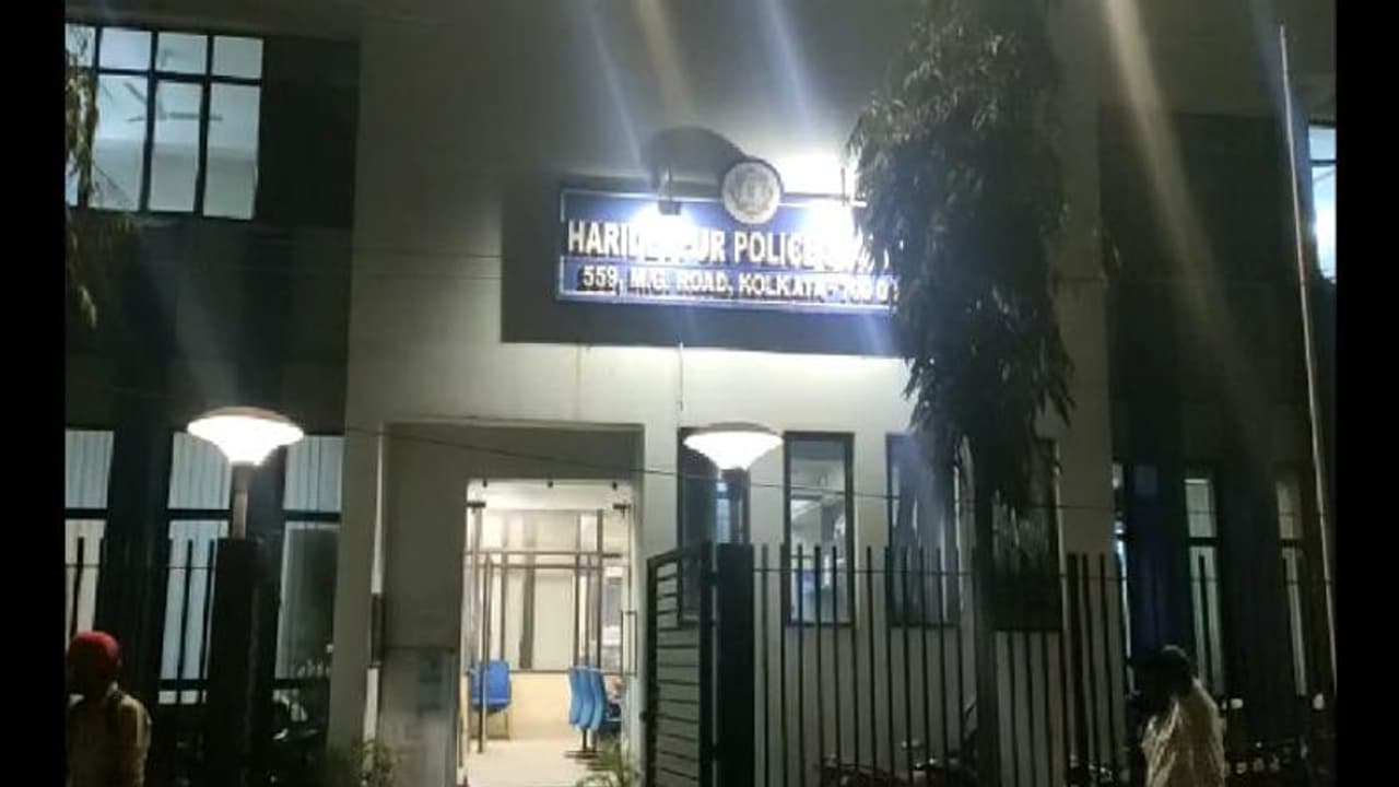 আখের লোভ দেখিয়ে ২টি শিশুর ওপর পাশবিক অত্যাচার, কাঠগড়ায় প্রৌঢ় প্রতিবেশী আখের লোভ দেখিয়ে ২টি শিশুর ওপর পাশবিক অত্যাচার, কাঠগড়ায় প্রৌঢ় প্রতিবেশী