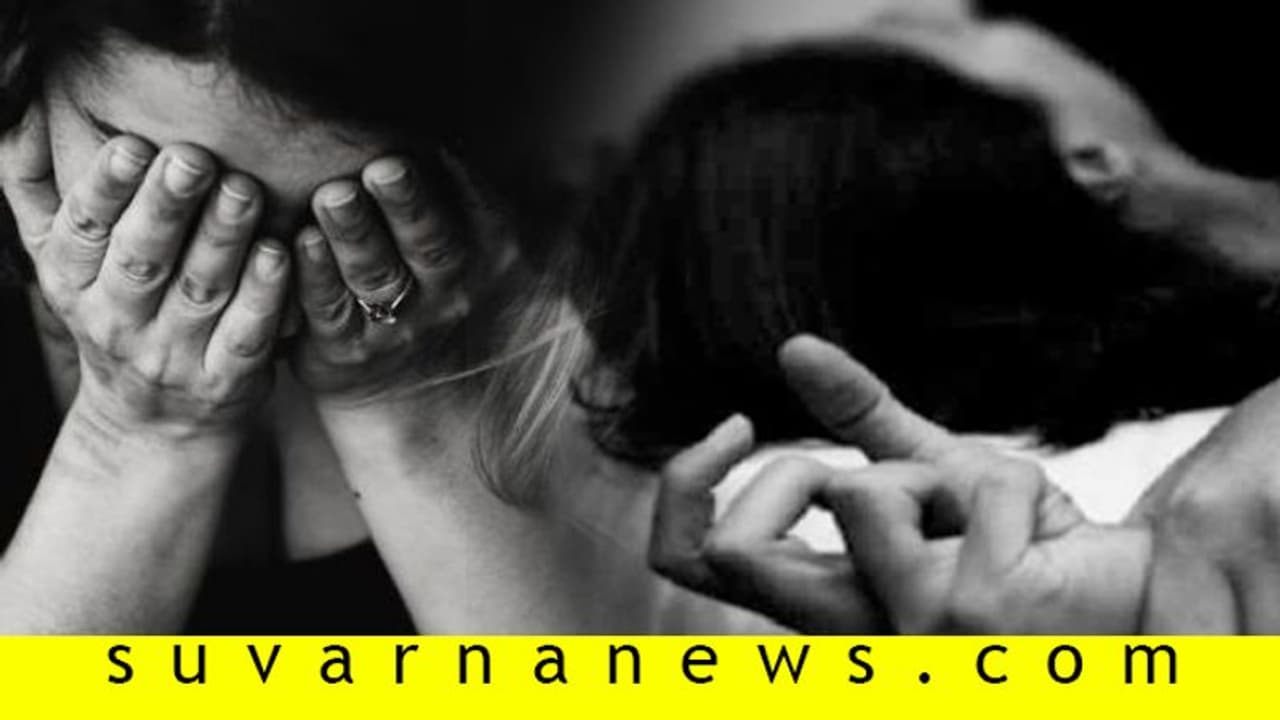 வீட்டில் தனியாக இருந்த 18 வயசு பொண்ணு...!! கதவை தாழ்பாள் போட்டு புரட்டி எடுத்த முரட்டு இளைஞன்...!! வீட்டில் தனியாக இருந்த 18 வயசு பொண்ணு...!! கதவை தாழ்பாள் போட்டு புரட்டி எடுத்த முரட்டு இளைஞன்...!!