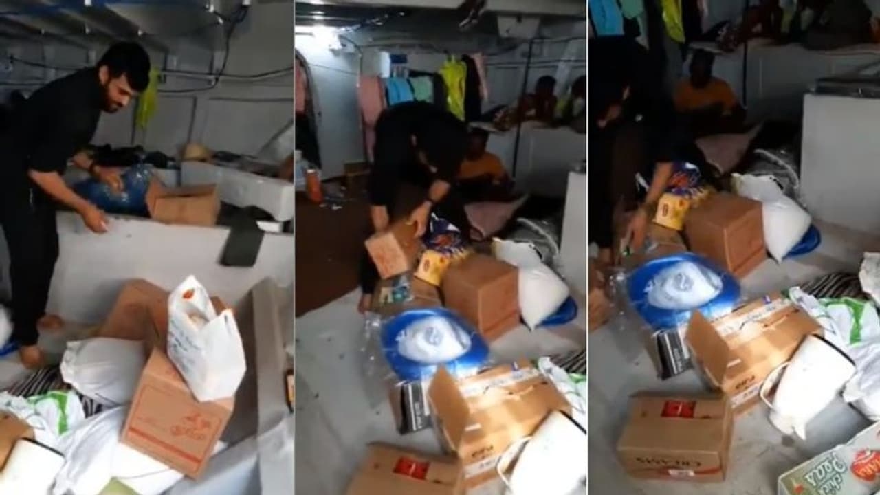 ആശങ്കയൊഴിഞ്ഞു; ഇറാനിൽ കുടുങ്ങിയവർക്ക് ഭക്ഷണം കിട്ടി, ആർക്കും കൊറോണയില്ലെന്നും ഇന്ത്യൻ കോൺസുലേറ്റ് ആശങ്കയൊഴിഞ്ഞു; ഇറാനിൽ കുടുങ്ങിയവർക്ക് ഭക്ഷണം കിട്ടി, ആർക്കും കൊറോണയില്ലെന്നും ഇന്ത്യൻ കോൺസുലേറ്റ്