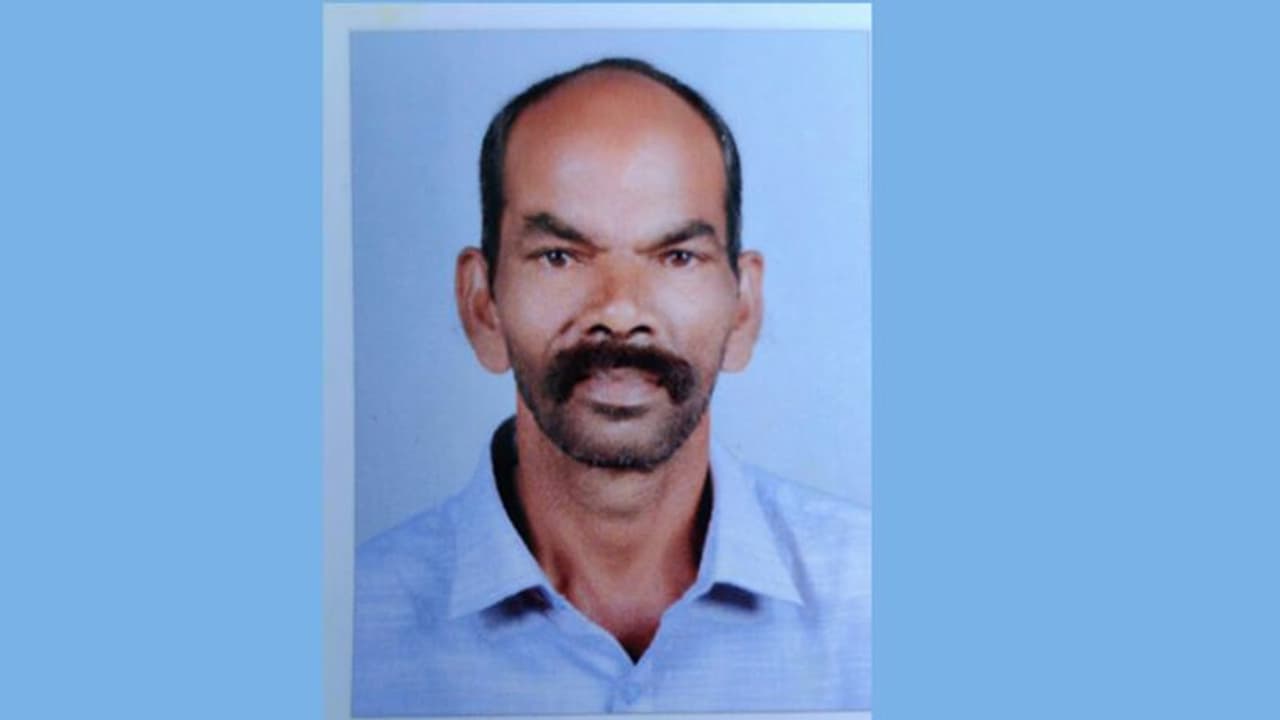 സൈക്കിളിൽ കാറിടിച്ച് കെട്ടിട നിർമാണ തൊഴിലാളി മരിച്ചു സൈക്കിളിൽ കാറിടിച്ച് കെട്ടിട നിർമാണ തൊഴിലാളി മരിച്ചു