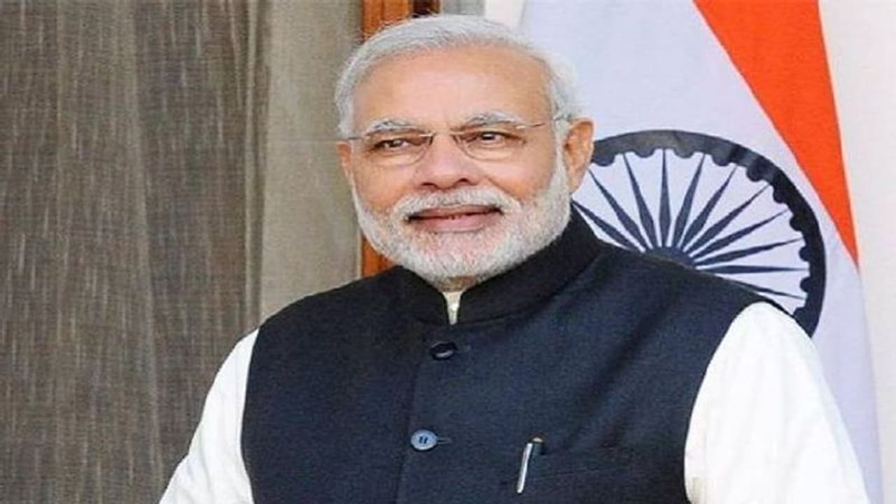 டெல்லி முதல்வர் கெஜ்ரிவால், பிரதமர் மோடி திடீர் சந்திப்பு பின்னணி!!