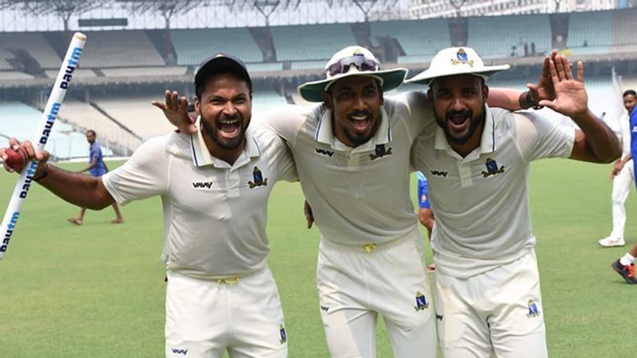 ರಣಜಿ ಟ್ರೋಫಿ ಫೈನಲ್: ಪ್ರಶಸ್ತಿಗಾಗಿ ಸೌರಾಷ್ಟ್ರ vs ಬಂಗಾಳ ಫೈಟ್ ರಣಜಿ ಟ್ರೋಫಿ ಫೈನಲ್: ಪ್ರಶಸ್ತಿಗಾಗಿ ಸೌರಾಷ್ಟ್ರ vs ಬಂಗಾಳ ಫೈಟ್