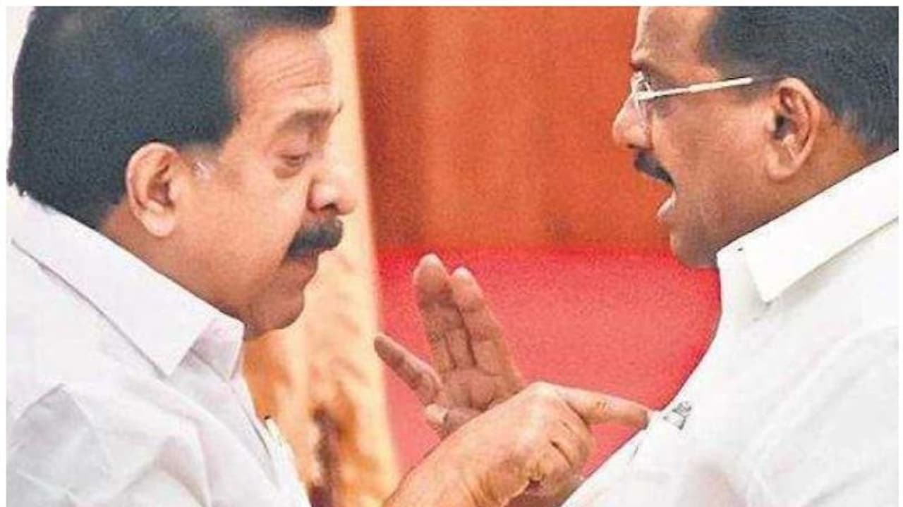 "കള്ള റാസ്കൽ " പ്രയോഗം; നിയമസഭ ചന്തയാണോ എന്ന് ചെന്നിത്തല, മന്ത്രി ഇപി ജയരാജനെതിരെ പരാതി "കള്ള റാസ്കൽ " പ്രയോഗം; നിയമസഭ ചന്തയാണോ എന്ന് ചെന്നിത്തല, മന്ത്രി ഇപി ജയരാജനെതിരെ പരാതി