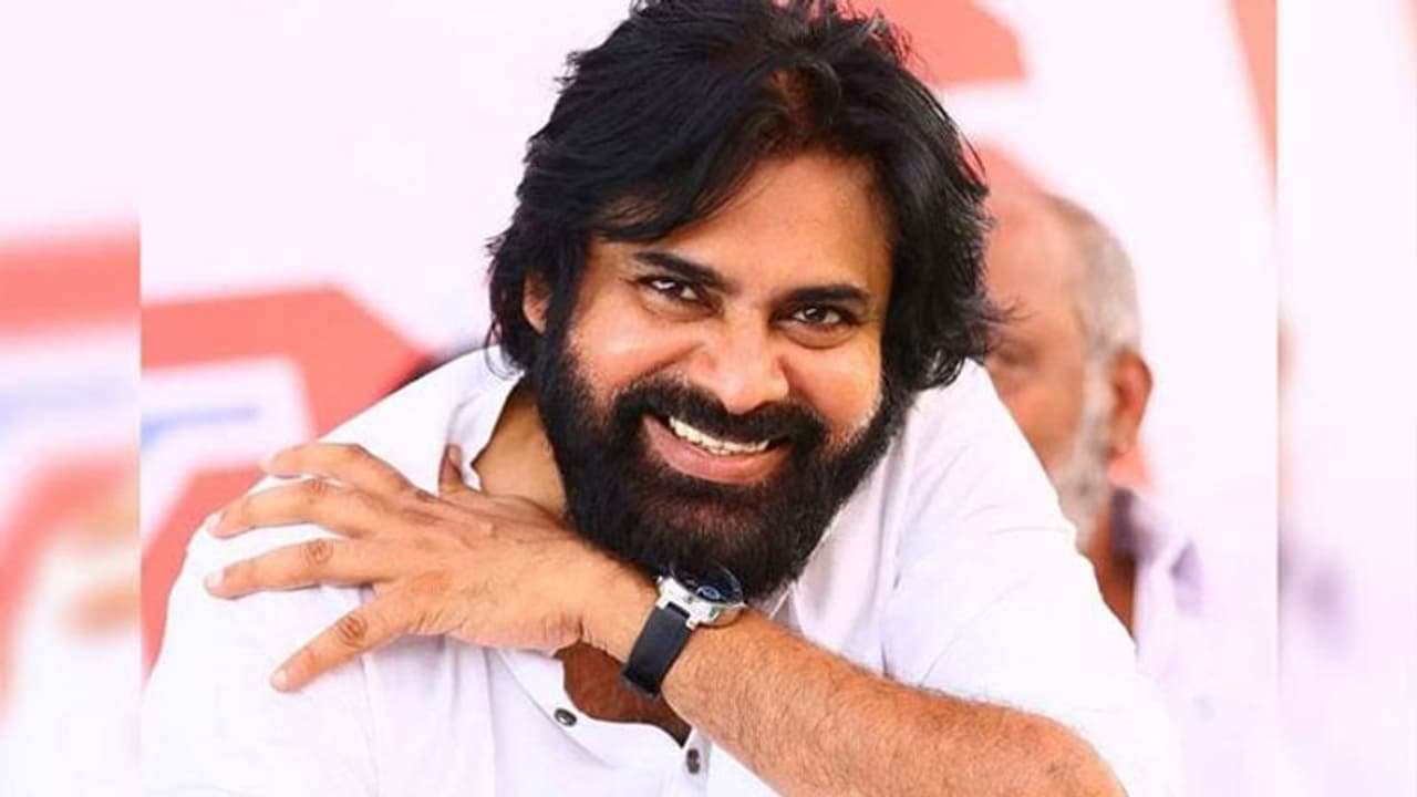 అంతంత రేటా..? పవన్ సినిమాపై బావురుమంటున్న బయ్యర్లు! అంతంత రేటా..? పవన్ సినిమాపై బావురుమంటున్న బయ్యర్లు!