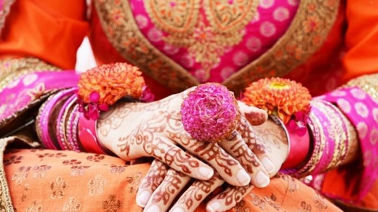 ಉತ್ತರ ಪ್ರದೇಶದ ಹುಡುಗಿಗೆ ಒಲಿದ ಉತ್ತರ ಕನ್ನಡ ಯುವಕ