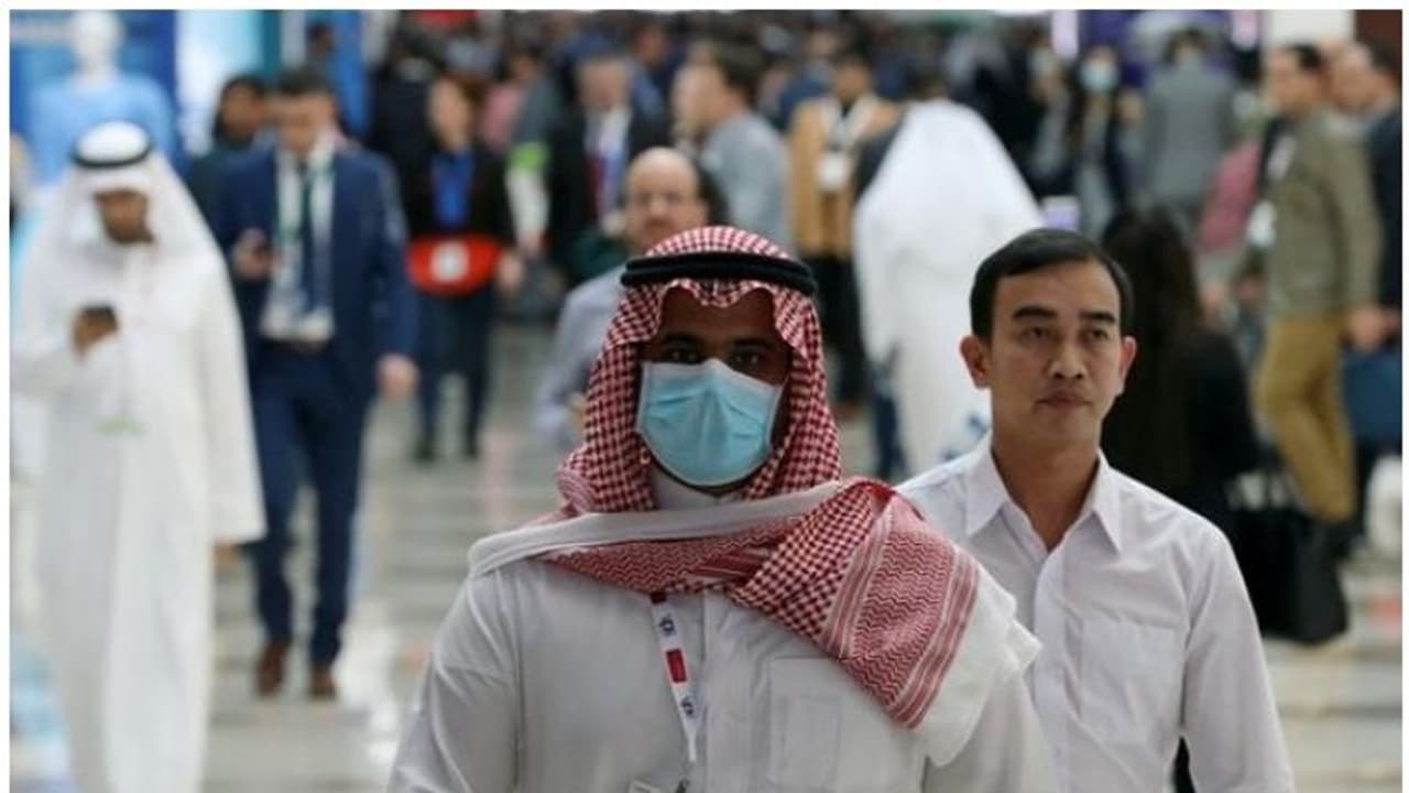 കുവൈത്തില്‍ കൊവിഡ് ബാധിച്ച് സ്ത്രീ മരിച്ചു; 55 പേർക്ക് കൂടി കൊവിഡ്