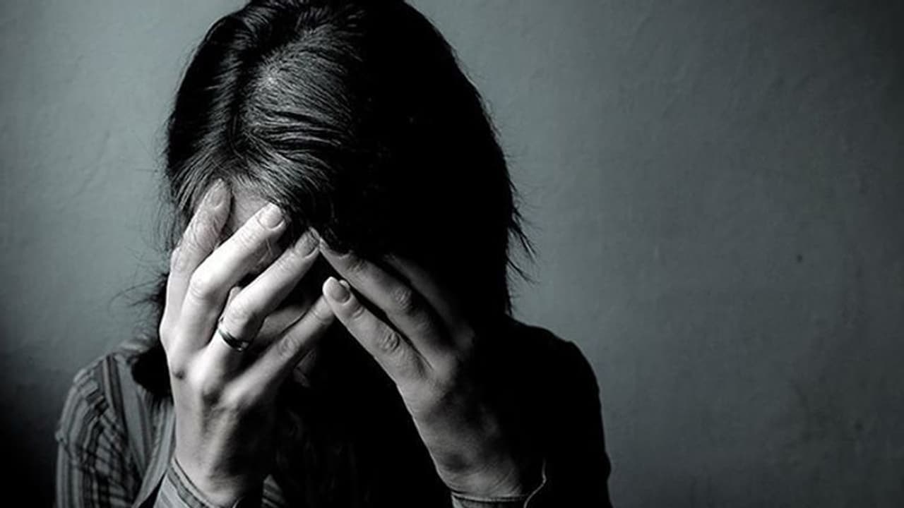 'എന്റെ ജീവിതം മാത്രം എന്താ ഇങ്ങനെ'; ഇടയ്ക്കിടെ നിങ്ങൾ ഈ ചോദ്യം ചോദിക്കാറുണ്ടോ, സൈക്കോളജിസ്റ്റ് പറയുന്നത്