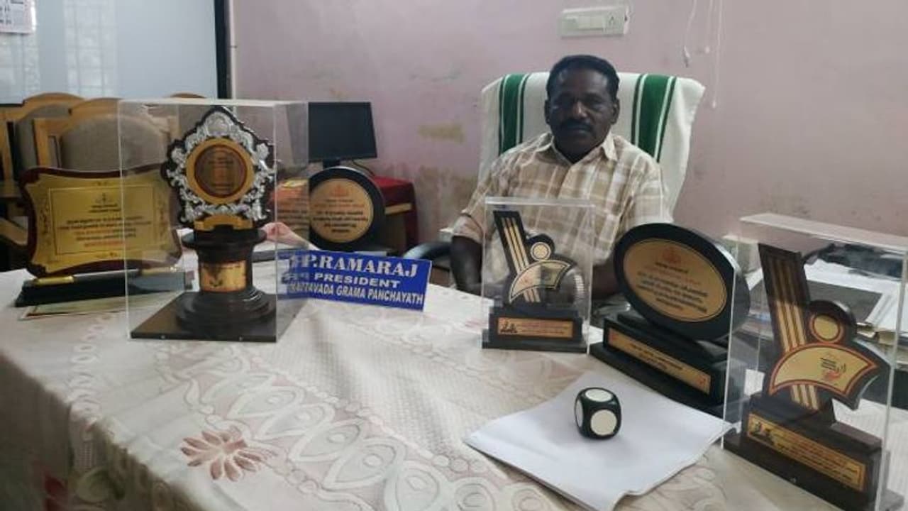 പരിമിതികൾക്കിടയിലും അംഗീകാരം; മികച്ച ഗ്രാമപഞ്ചായത്തിനുള്ള ഇത്തവണത്തെ മഹാത്മ അവാര്ഡ് വട്ടവട പഞ്ചായത്തിന് പരിമിതികൾക്കിടയിലും അംഗീകാരം; മികച്ച ഗ്രാമപഞ്ചായത്തിനുള്ള ഇത്തവണത്തെ മഹാത്മ അവാര്ഡ് വട്ടവട പഞ്ചായത്തിന്