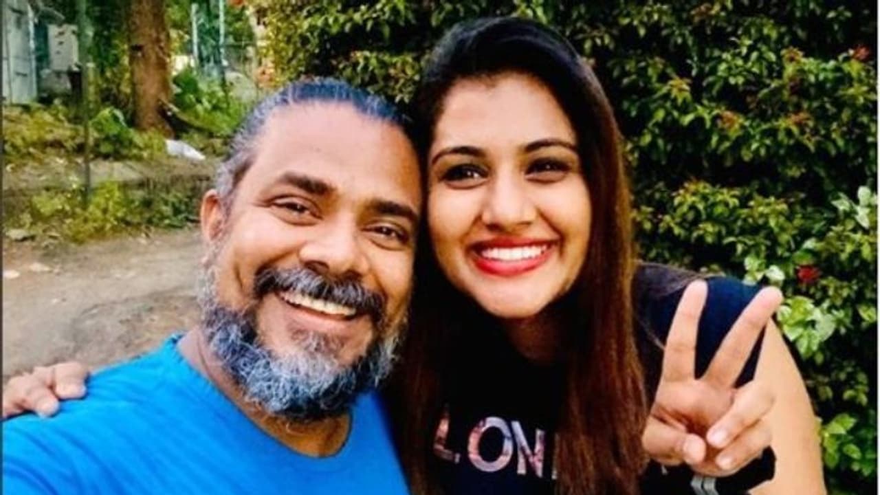 'എലീനയെ മിസ് ചെയ്യുന്നു'; കുറിപ്പും ചിത്രവുമായി രാജ് കലേഷ് 'എലീനയെ മിസ് ചെയ്യുന്നു'; കുറിപ്പും ചിത്രവുമായി രാജ് കലേഷ്