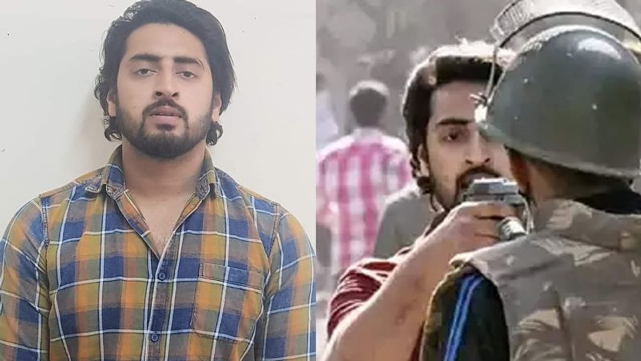 दिल्ली हिंसा: पुलिस पर बंदूक तानने वाला पहुंचा जेल तो हालत हुई खराब, खाना पीना भी छूटा, सो भी नहीं पाया दिल्ली हिंसा: पुलिस पर बंदूक तानने वाला पहुंचा जेल तो हालत हुई खराब, खाना पीना भी छूटा, सो भी नहीं पाया