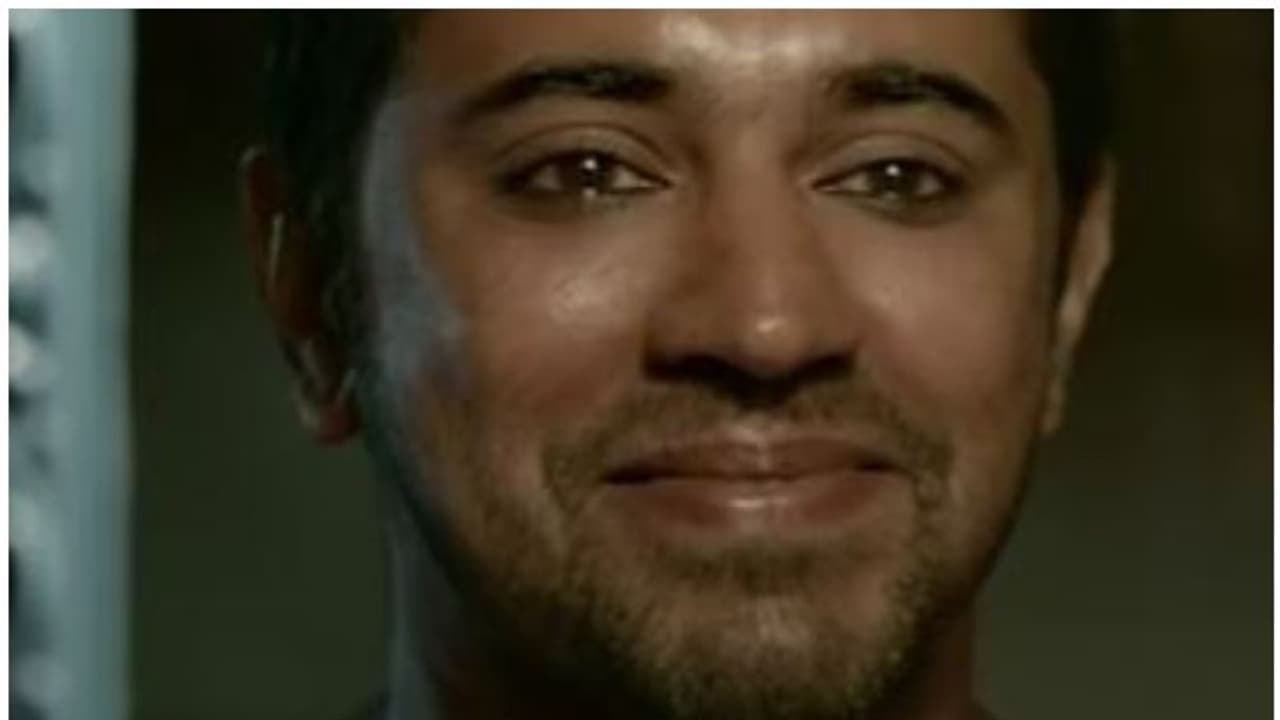 മൂത്തോനിലെ നിവിൻ പോളിയുടെ അഭിനയ പ്രകടനം, മിറര് സീൻ വീഡിയോ പുറത്തുവിട്ടു മൂത്തോനിലെ നിവിൻ പോളിയുടെ അഭിനയ പ്രകടനം, മിറര് സീൻ വീഡിയോ പുറത്തുവിട്ടു