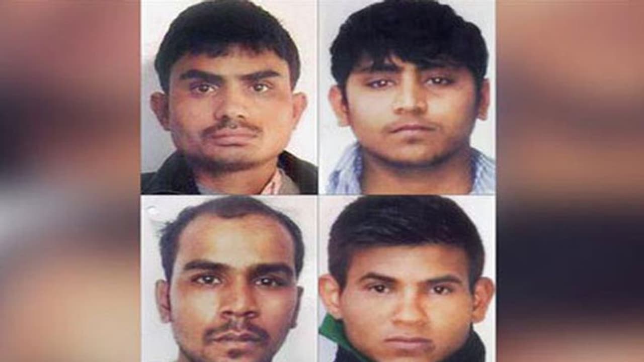 निर्भया के दोषियों का डेथ वारंट जारी, आरोपी पवन के गांव वाले बोले उसकी करतूत से पूरा गांव शर्मशार निर्भया के दोषियों का डेथ वारंट जारी, आरोपी पवन के गांव वाले बोले उसकी करतूत से पूरा गांव शर्मशार