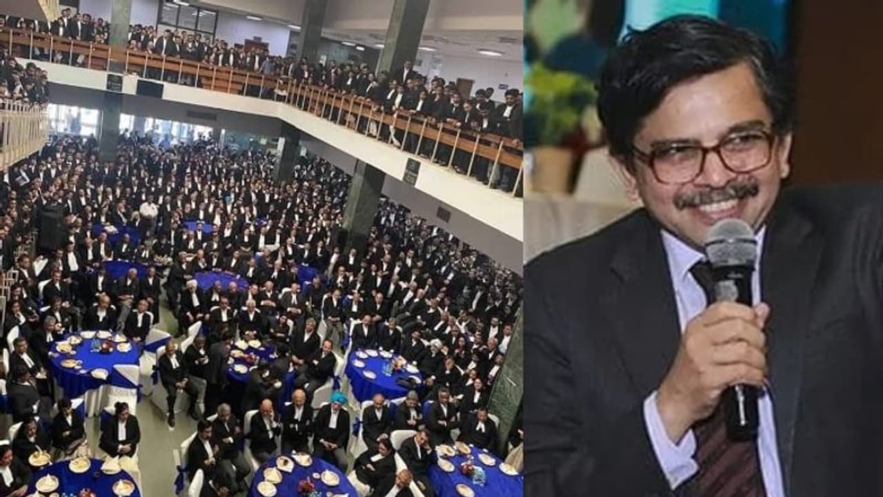 വൈകിയാലും നീതി നടപ്പാക്കപ്പെടുമെന്ന് ജസ്റ്റിസ് മുരളീധര്; ന്യായാധിപന് ഉജ്ജ്വലമായ യാത്രയയപ്പ് വൈകിയാലും നീതി നടപ്പാക്കപ്പെടുമെന്ന് ജസ്റ്റിസ് മുരളീധര്; ന്യായാധിപന് ഉജ്ജ്വലമായ യാത്രയയപ്പ്