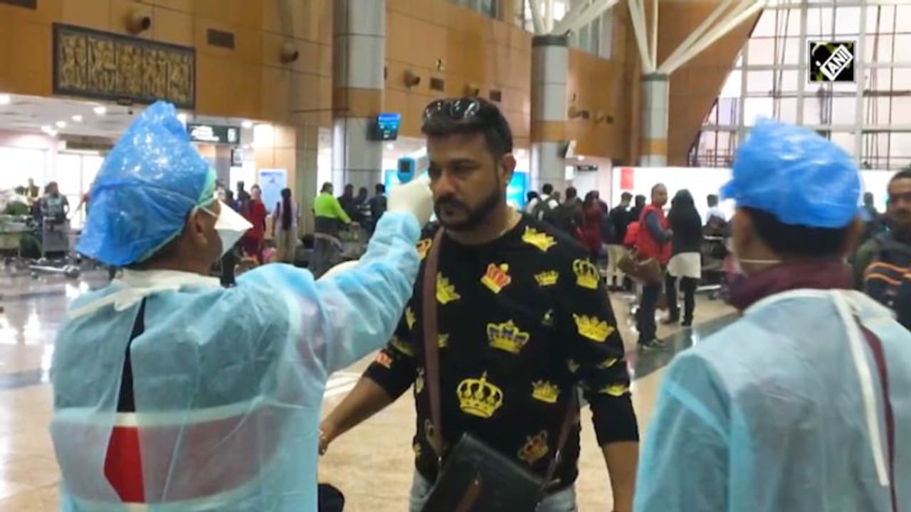 കൊവിഡ് പ്രതിരോധം; എസ്‍പിമാരുടെ നേതൃത്വത്തില്‍ വിമാനത്താവളത്തില്‍ ഇന്ന് മുതല്‍ കര്‍ശന പരിശോധന