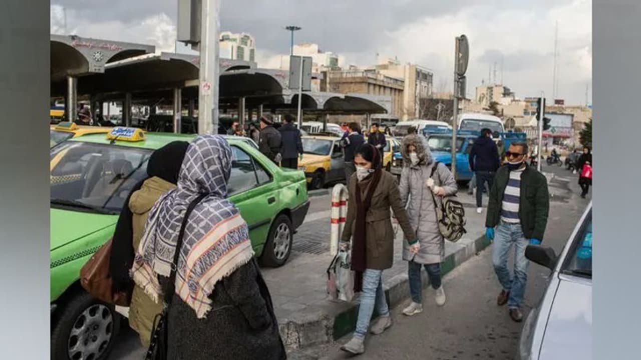 கொரோனாவை தடுக்க ஒரு வழி...!! மருத்துவர்கள் ஆலோசனை, மன குழப்பத்தில் மத்திய அரசு...!! கொரோனாவை தடுக்க ஒரு வழி...!! மருத்துவர்கள் ஆலோசனை, மன குழப்பத்தில் மத்திய அரசு...!!