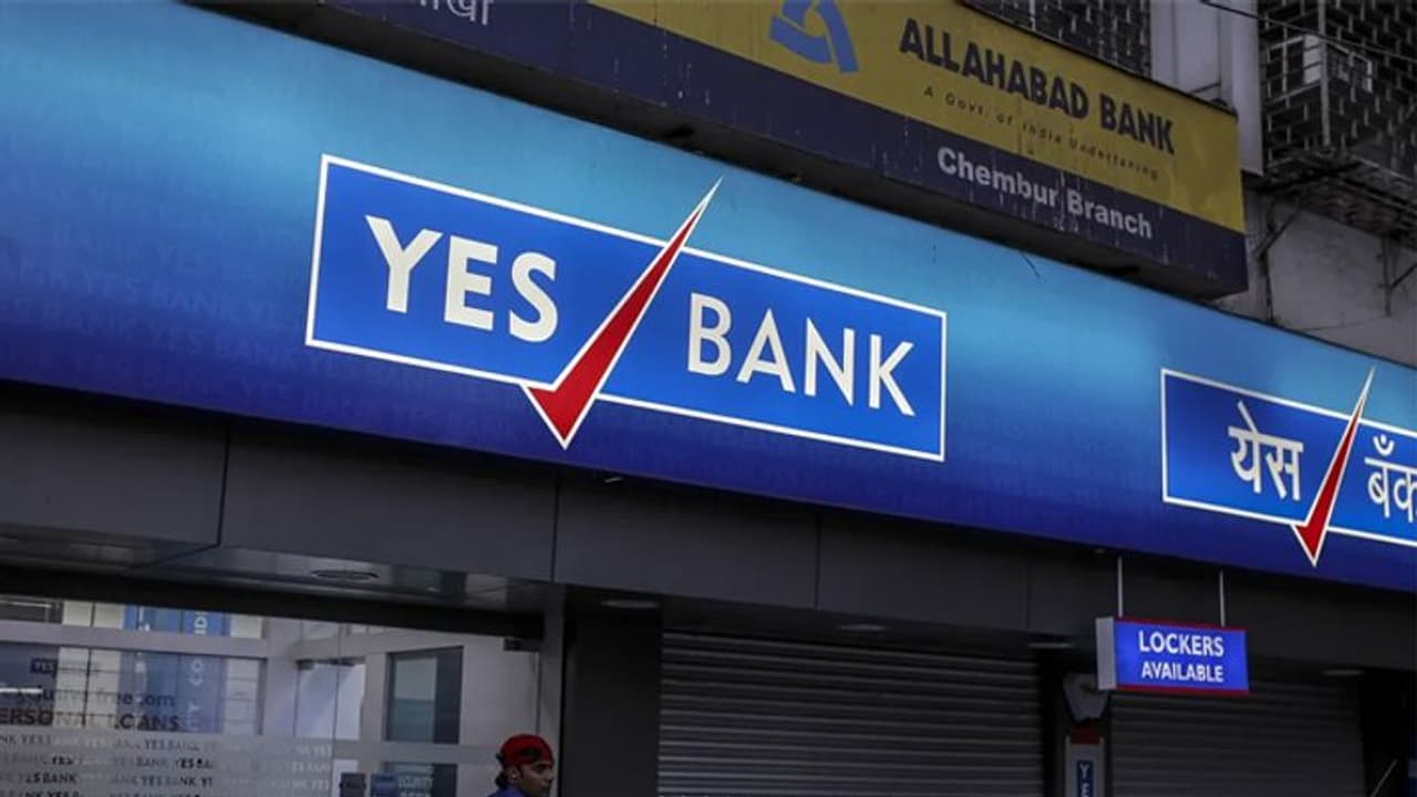 SBI बोर्ड ने येस बैंक में निवेश को दी सैद्धांतिक मंजूरी, शेयर बाजारों में दी जानकारी SBI बोर्ड ने येस बैंक में निवेश को दी सैद्धांतिक मंजूरी, शेयर बाजारों में दी जानकारी