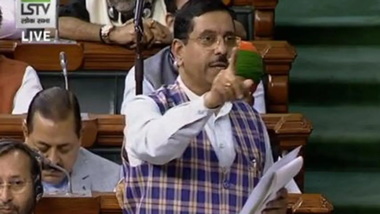 दिल्ली हिंसा पर लोकसभा में संग्राम, संसद में दिए गए विवादित बयानों की होगी जांच, कमेटी गठित दिल्ली हिंसा पर लोकसभा में संग्राम, संसद में दिए गए विवादित बयानों की होगी जांच, कमेटी गठित