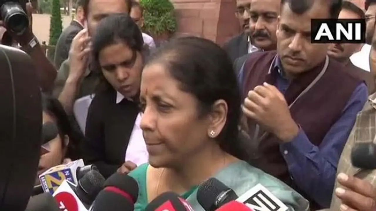 మీ డబ్బు ఎక్కడికి పోదు, భద్రంగా ఉంది : ఆర్థిక మంత్రి మీ డబ్బు ఎక్కడికి పోదు, భద్రంగా ఉంది : ఆర్థిక మంత్రి