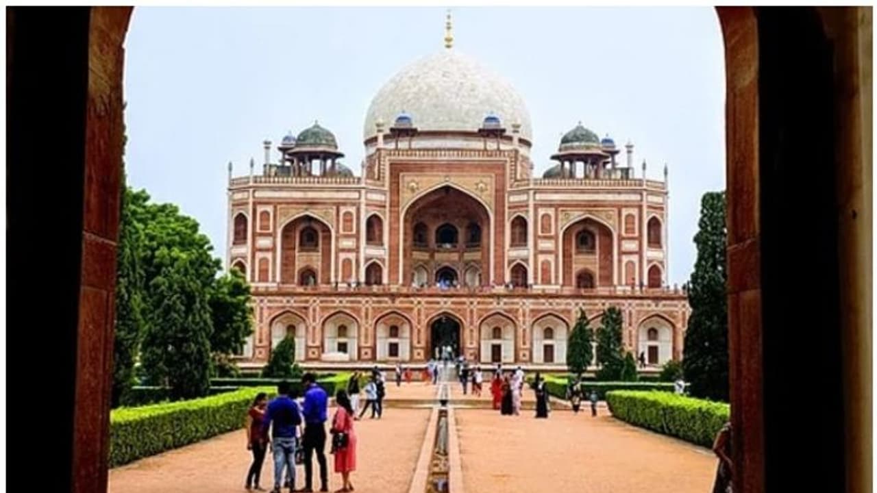 ഇന്ത്യന് സ്മാരകങ്ങള് ചുറ്റിക്കാണാം, സ്ത്രീകള്ക്ക് ഫീസില്ല; പ്രഖ്യാപനവുമായി കേന്ദ്രം ഇന്ത്യന് സ്മാരകങ്ങള് ചുറ്റിക്കാണാം, സ്ത്രീകള്ക്ക് ഫീസില്ല; പ്രഖ്യാപനവുമായി കേന്ദ്രം