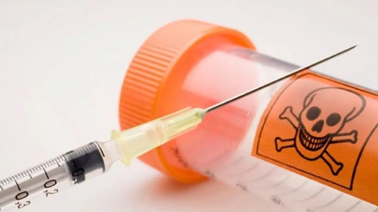 சேலத்தில் பயங்கரம்.. புற்றுநோயால் பாதிக்கப்பட்ட 16 வயது சிறுவன்.. விஷம் ஊசி போட்டு கொலை செய்த தந்தை?