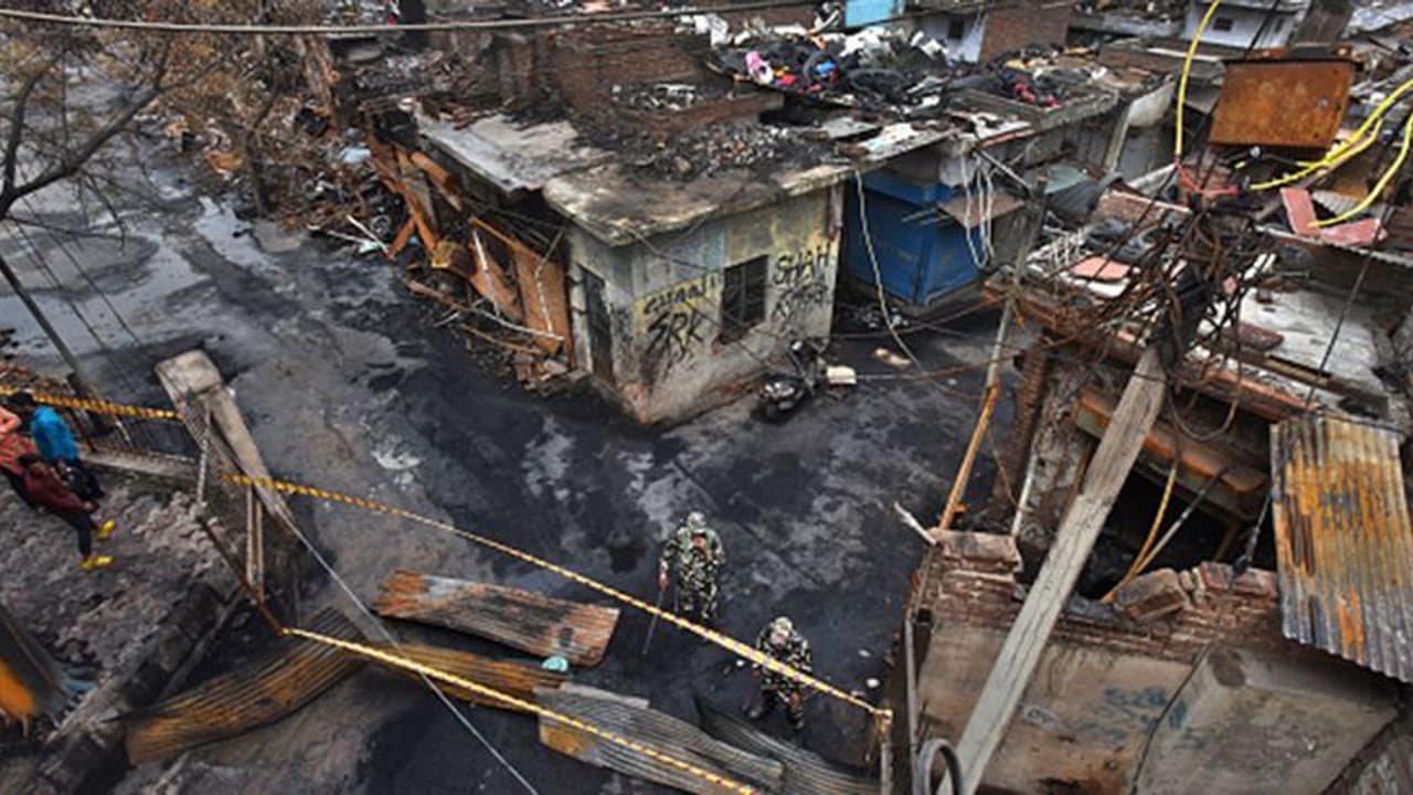 दिल्ली हिंसा में बड़ा खुलासा, जानिए आखिर कौन बना सबसे ज्यादा शिकार, किसकी हुई मौत? दिल्ली हिंसा में बड़ा खुलासा, जानिए आखिर कौन बना सबसे ज्यादा शिकार, किसकी हुई मौत?