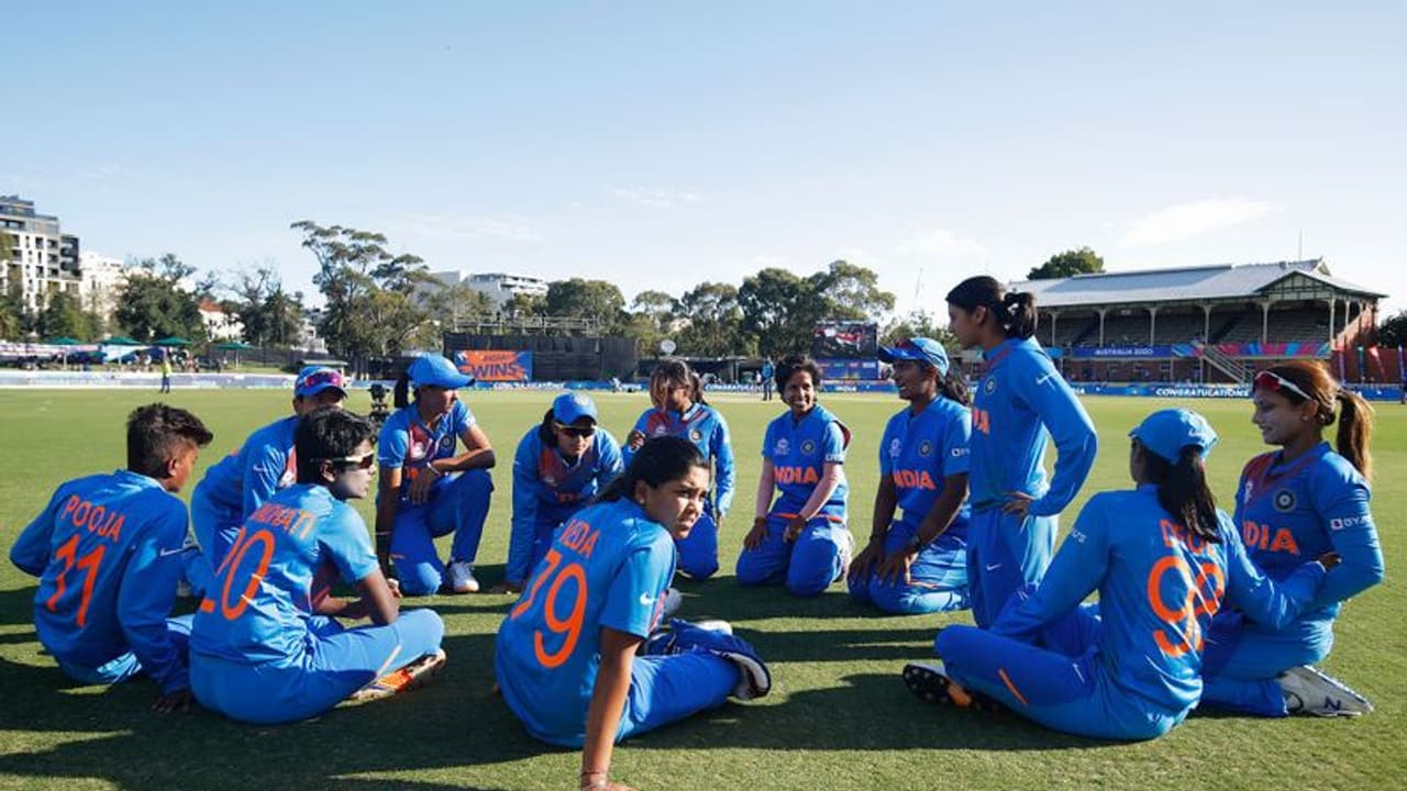 టి20 వరల్డ్ కప్ ఫైనల్: ఆస్ట్రేలియా ఓడించిందా? భారత్ ఓడిపోయిందా? టి20 వరల్డ్ కప్ ఫైనల్: ఆస్ట్రేలియా ఓడించిందా? భారత్ ఓడిపోయిందా?