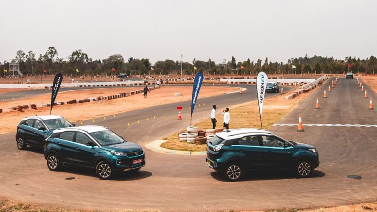 ಟಾಟಾ ನೆಕ್ಸಾನ್ EV ಗ್ರ್ಯಾಂಡ್ ಎಲೆಕ್ಟ್ರಿಕ್ ಟೂರ್ ಆರಂಭ; ಇದು ಅತ್ಯುತ್ತಮ ಕಾರು!