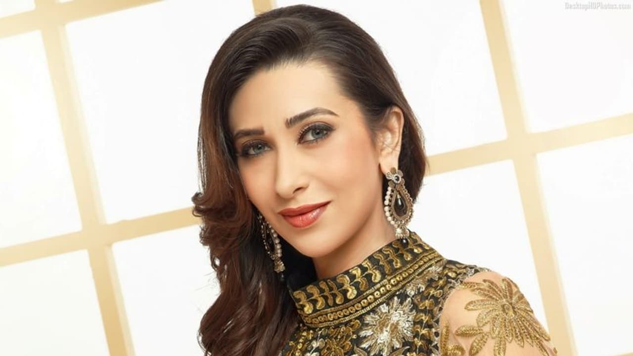 লকডাউনে শৈশবের স্মৃতিতে ফিরে গেলেন করিশ্মা, উস্কে দিলেন নস্টালজিয়া