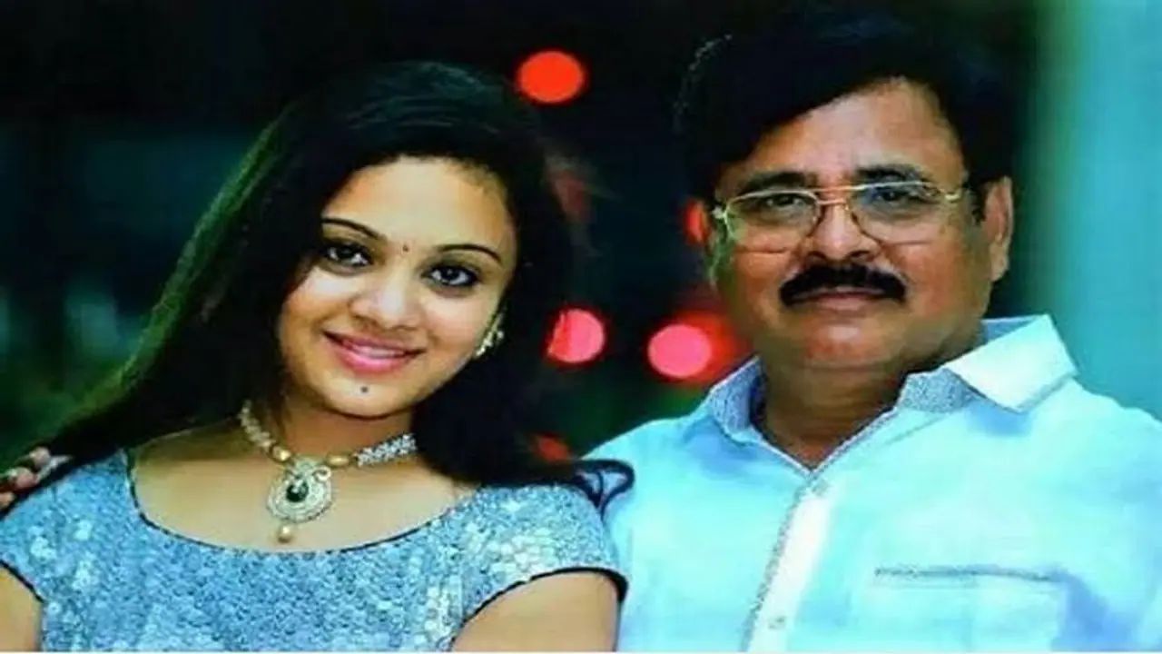 நாட்டை உலுக்கிய ஆணவக் கொலை... தெலங்கானாவில் கூலிப் படையை ஏவிய அம்ருதாவின் தந்தை தற்கொலை!