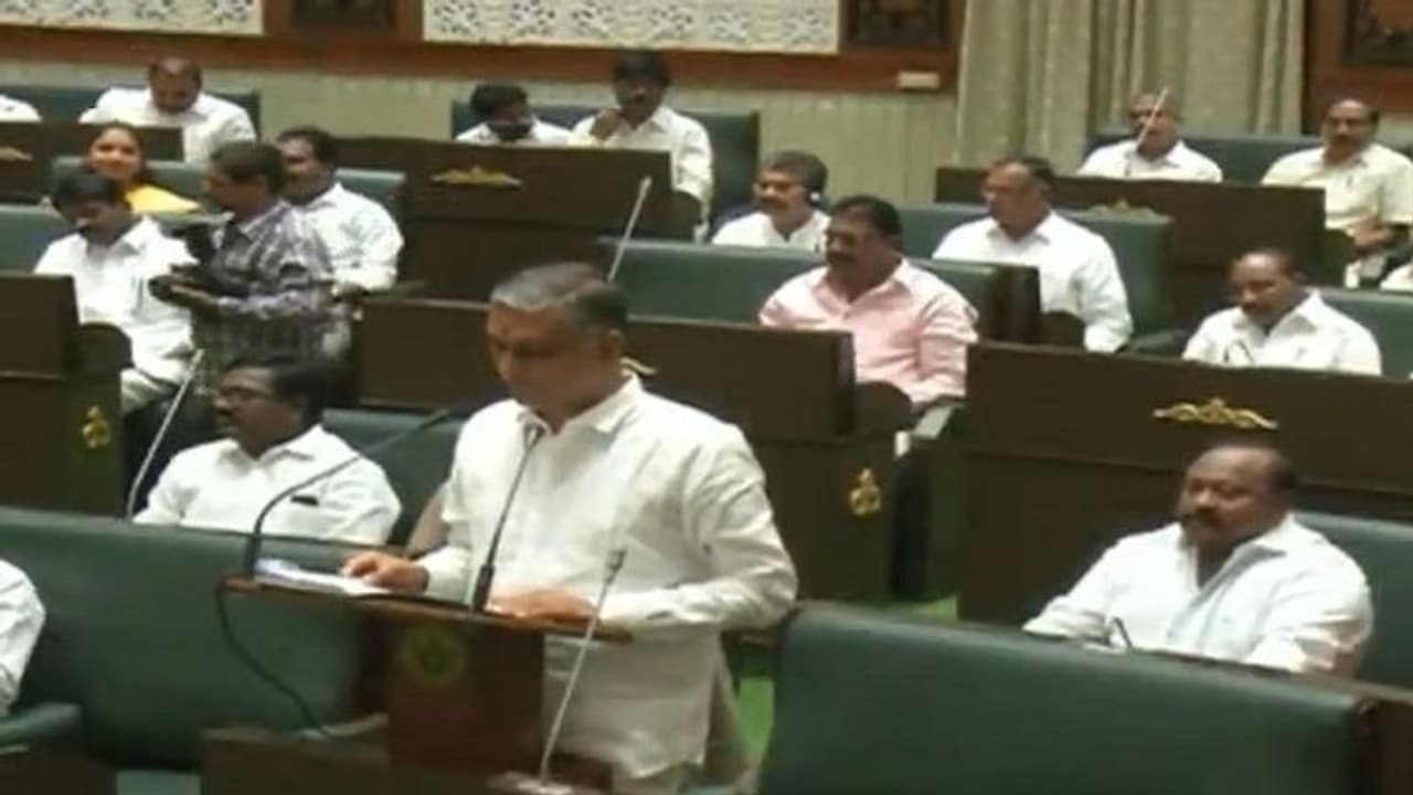 రెవిన్యూ వృద్ధిరేటు 6.3 శాతానికి తగ్గుదల: హరీష్ రావు రెవిన్యూ వృద్ధిరేటు 6.3 శాతానికి తగ్గుదల: హరీష్ రావు