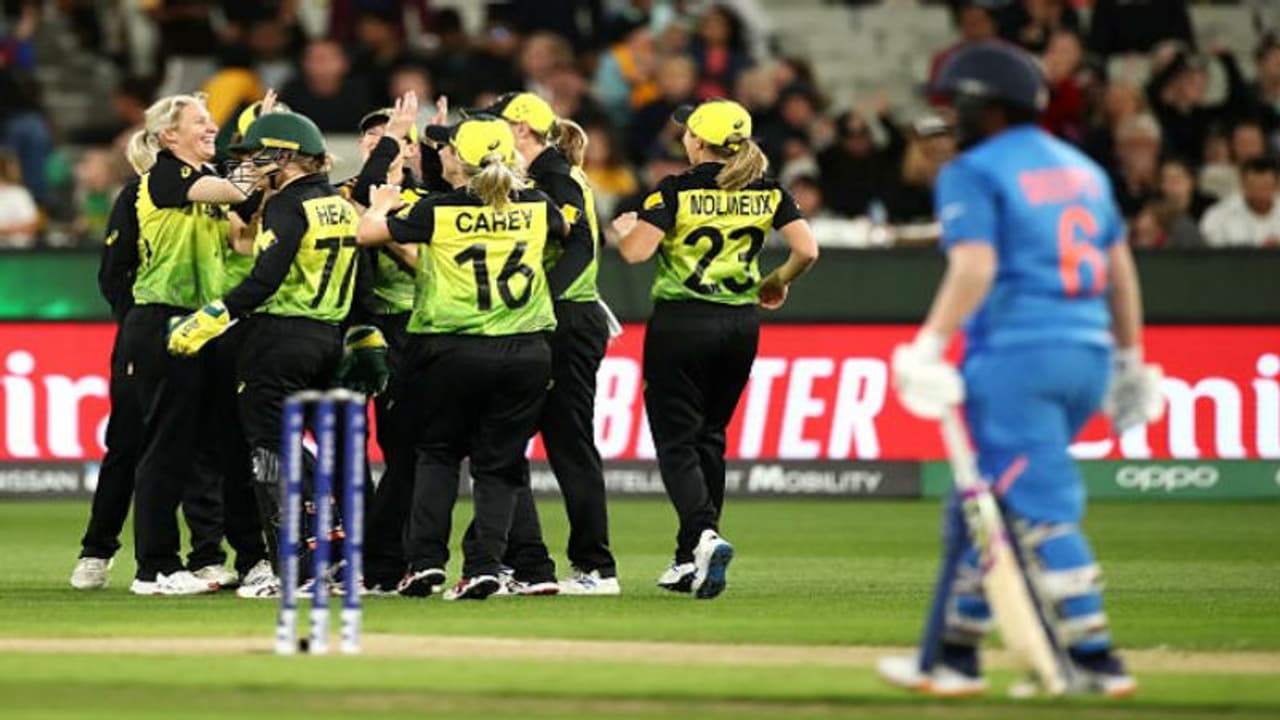 পঞ্চমবার মহিলা টি টোয়েন্টি বিশ্বকাপ জয় অজিদের, অধরা ভারতের স্বপ্ন পঞ্চমবার মহিলা টি টোয়েন্টি বিশ্বকাপ জয় অজিদের, অধরা ভারতের স্বপ্ন