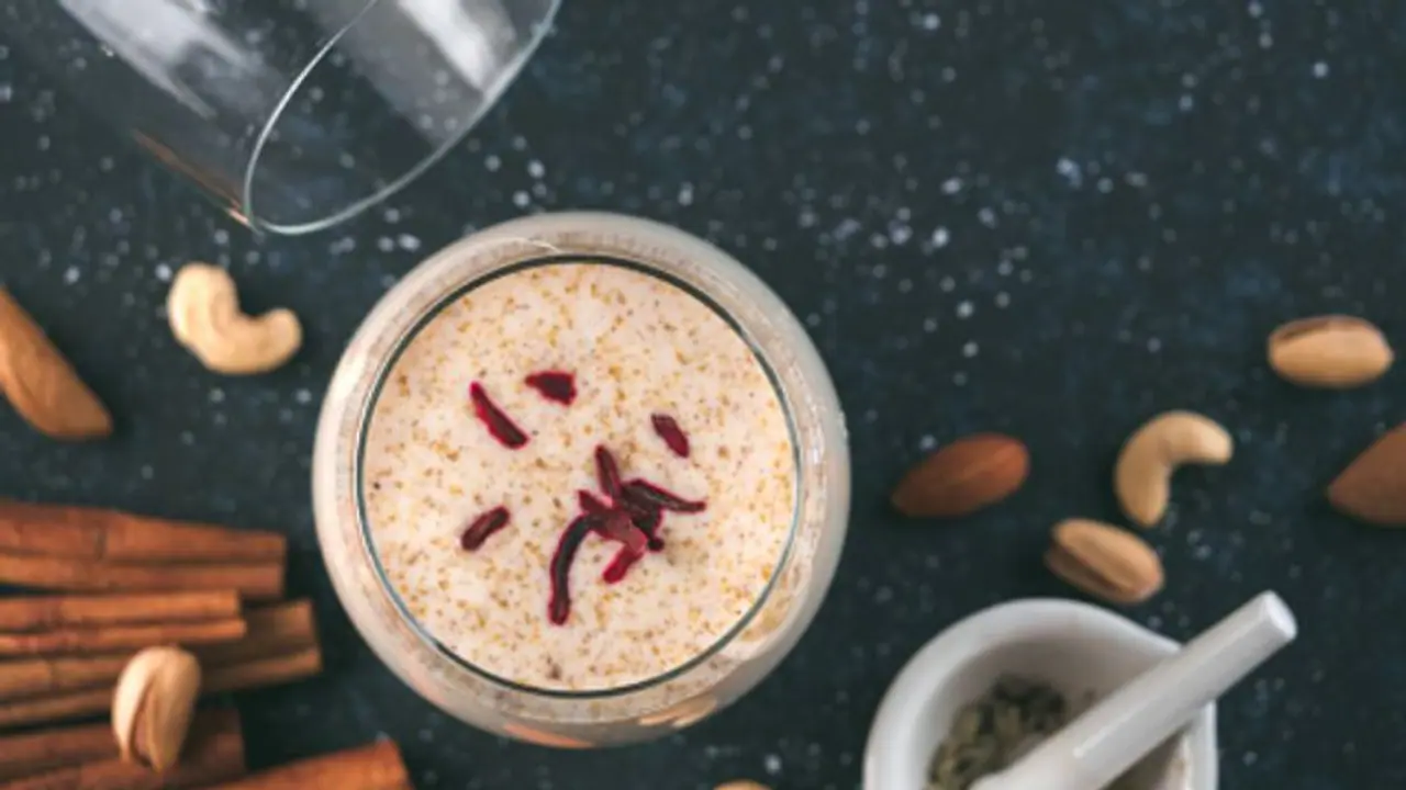 দোল জমে উঠুক সিদ্ধি ঠান্ডাই এর সঙ্গে, রইল বানানোর সহজ পদ্ধতি