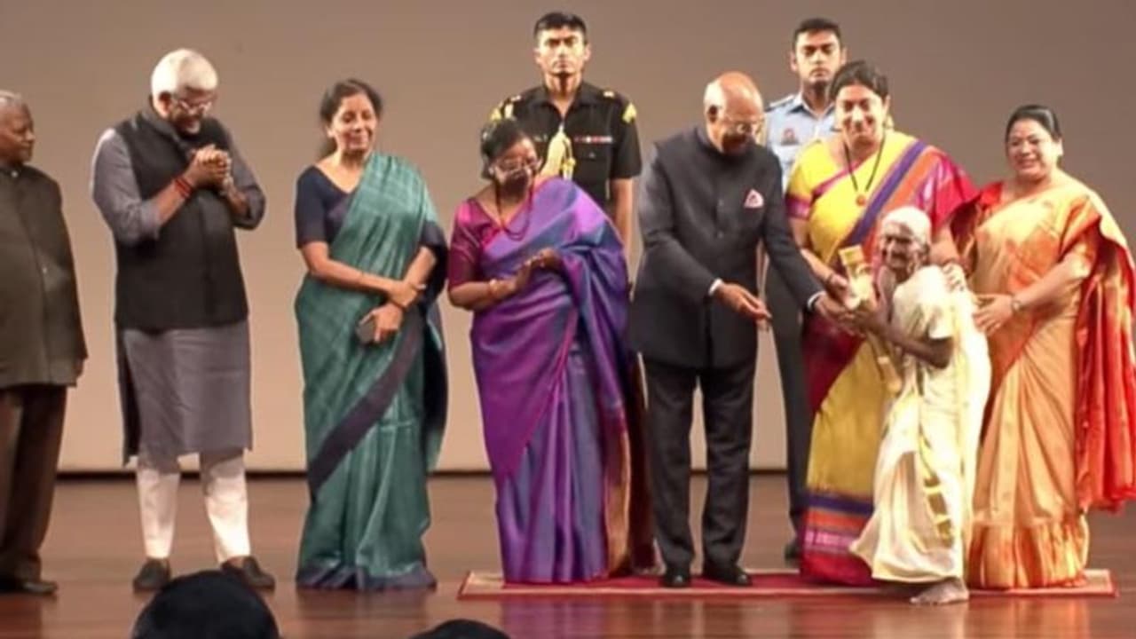 കേരളത്തിന്‍റെ അഭിമാനമായി കർത്ത്യായാനിയമ്മ; അഭിനന്ദനവുമായി പ്രധാനമന്ത്രിയും