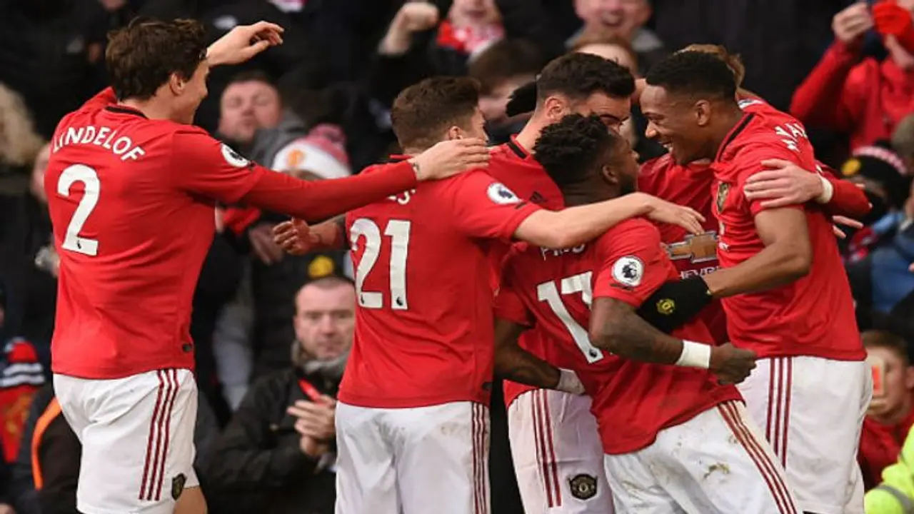 ফক্স এবং ব্লুজ দের হারে লিগ টেবিলে তিন নম্বরে যাওয়ার সুযোগ রেড ডেভিলসদের সামনে ফক্স এবং ব্লুজ দের হারে লিগ টেবিলে তিন নম্বরে যাওয়ার সুযোগ রেড ডেভিলসদের সামনে