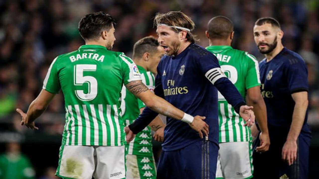 বেটিসের কাছে ২ ১ গোলে হার রিয়াল মাদ্রিদের, ফের লা লিগার শীর্ষে মেসির বার্সা বেটিসের কাছে ২ ১ গোলে হার রিয়াল মাদ্রিদের, ফের লা লিগার শীর্ষে মেসির বার্সা