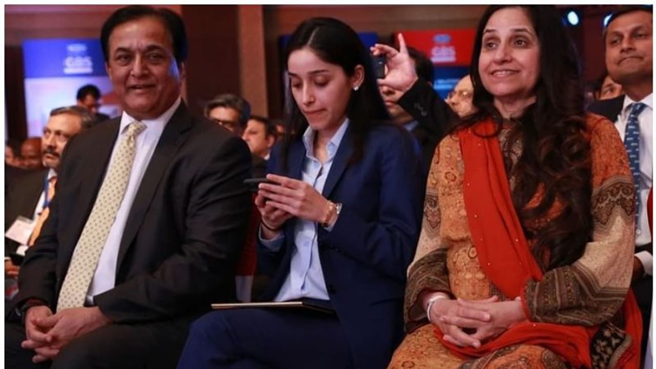 യെസ് ബാങ്ക് തട്ടിപ്പ്: റാണാ കപൂറിനൊപ്പം ഭാര്യയെയും മകളെയും പ്രതി ചേര്ത്ത് സിബിഐ യെസ് ബാങ്ക് തട്ടിപ്പ്: റാണാ കപൂറിനൊപ്പം ഭാര്യയെയും മകളെയും പ്രതി ചേര്ത്ത് സിബിഐ