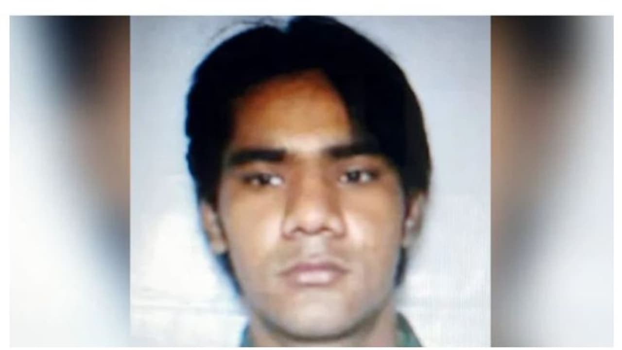 ദില്ലി കലാപം: താഹിര്‍ ഹുസൈന്‍റെ സഹോദരന്‍ അടക്കം ഏഴുപേര്‍ അറസ്റ്റില്‍