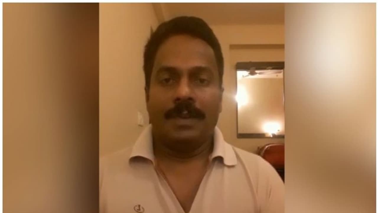 'ഇറ്റലിയില് നിന്നെത്തിയ കൊവിഡ് ബാധിത കുടുംബത്തിന്റെ വാദം തെറ്റ്'; വെളിപ്പെടുത്തി സഹയാത്രികന് 'ഇറ്റലിയില് നിന്നെത്തിയ കൊവിഡ് ബാധിത കുടുംബത്തിന്റെ വാദം തെറ്റ്'; വെളിപ്പെടുത്തി സഹയാത്രികന്