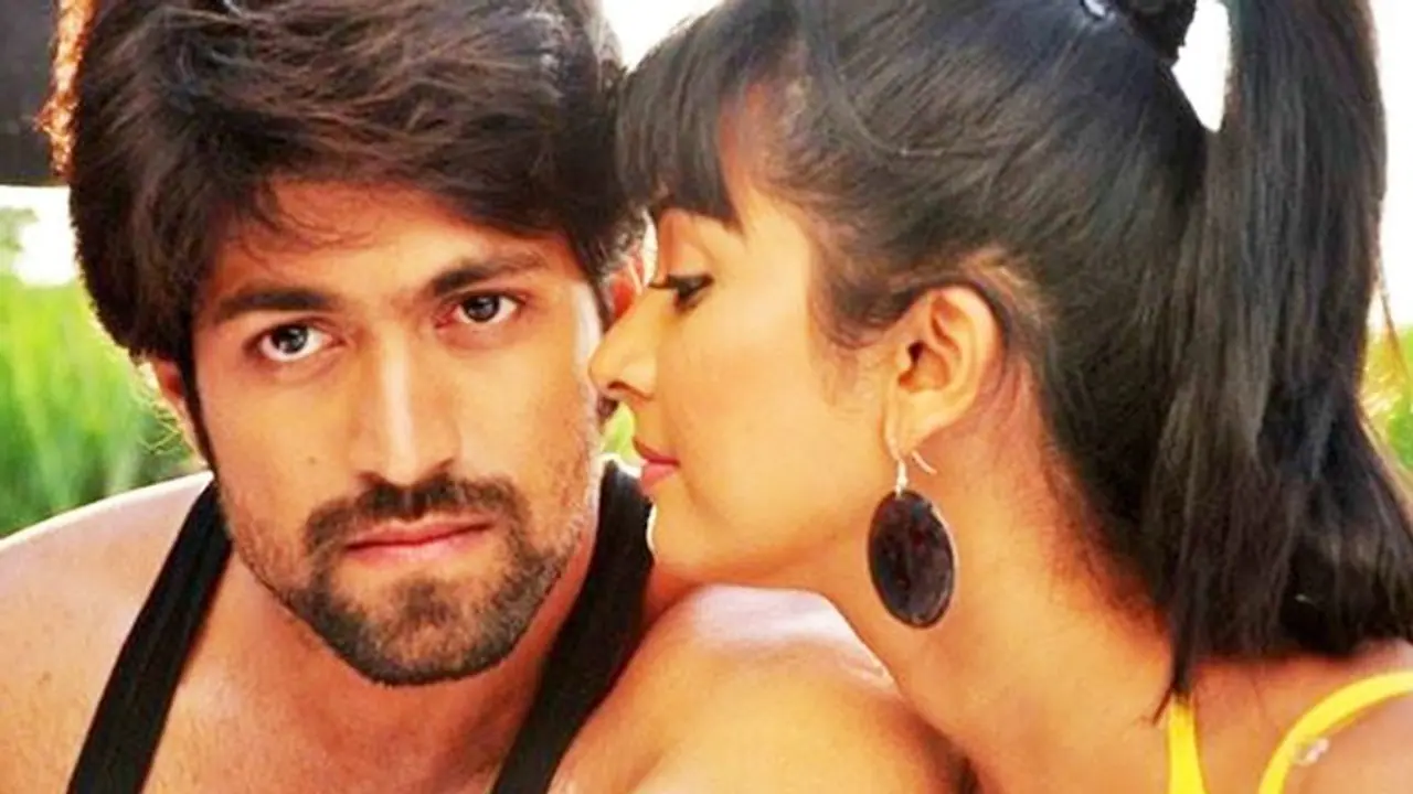 After three years, KGF Star Yash shaved his beard?