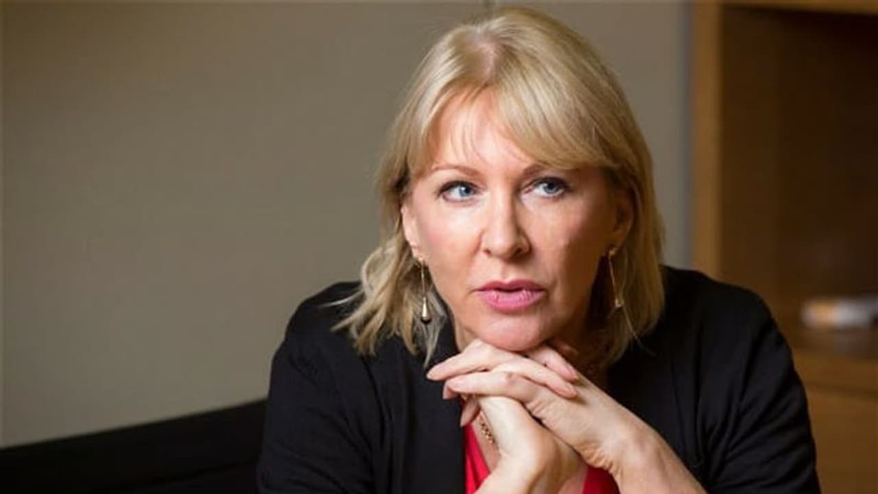 பிரிட்டிஷ் சுகாதாரத்துறை அமைச்சரை தாக்கிய கொரோனா...!! மகளீர் தின விழாவில் பங்கேற்றபோது நேர்ந்த அதிர்ச்சி..!! பிரிட்டிஷ் சுகாதாரத்துறை அமைச்சரை தாக்கிய கொரோனா...!! மகளீர் தின விழாவில் பங்கேற்றபோது நேர்ந்த அதிர்ச்சி..!!