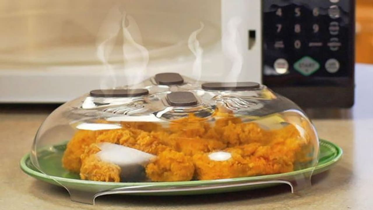 കൊവിഡ് 19; ഓണ്ലൈന് ഭക്ഷണവിതരണ കമ്പനികള്ക്കെതിരെ ആരോപണം... കൊവിഡ് 19; ഓണ്ലൈന് ഭക്ഷണവിതരണ കമ്പനികള്ക്കെതിരെ ആരോപണം...