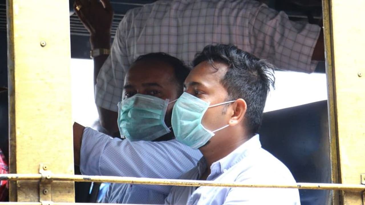 ഇന്ത്യന് കാലാവസ്ഥയില് കൊറൊണവൈറസിന് അതിജീവിക്കാനാകില്ലെന്ന വാദം അടിസ്ഥാനരഹിതമെന്ന് കേന്ദ്രം ഇന്ത്യന് കാലാവസ്ഥയില് കൊറൊണവൈറസിന് അതിജീവിക്കാനാകില്ലെന്ന വാദം അടിസ്ഥാനരഹിതമെന്ന് കേന്ദ്രം