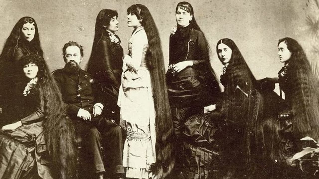 നിലത്തിഴയുന്ന മുടിയുമായി ഏഴ് സഹോദരിമാര്‍, മുടിയഴകിന്‍റെ രഹസ്യമിതോ? ഹെയര്‍ടോണ്‍ വിറ്റ് സമ്പാദിച്ചത് കോടികള്‍