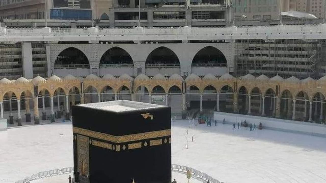 മക്കയിലും മദീനയിലും തറാവീഹ് നമസ്കാരം നടത്തും മക്കയിലും മദീനയിലും തറാവീഹ് നമസ്കാരം നടത്തും