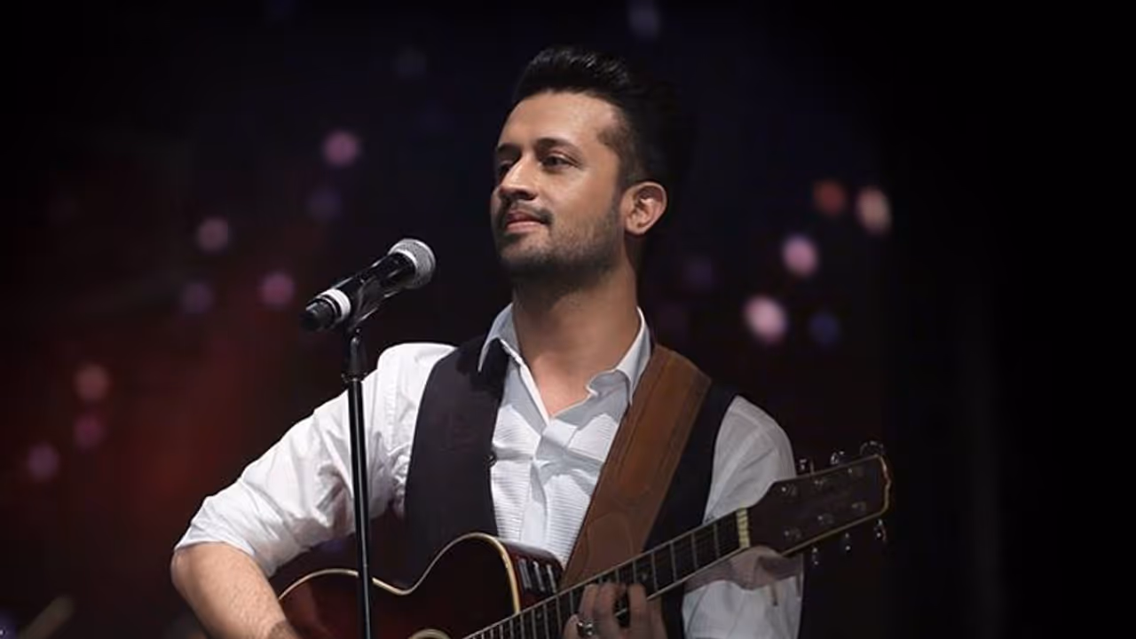 Singer Atif Aslam stepped on his 38th brithday
