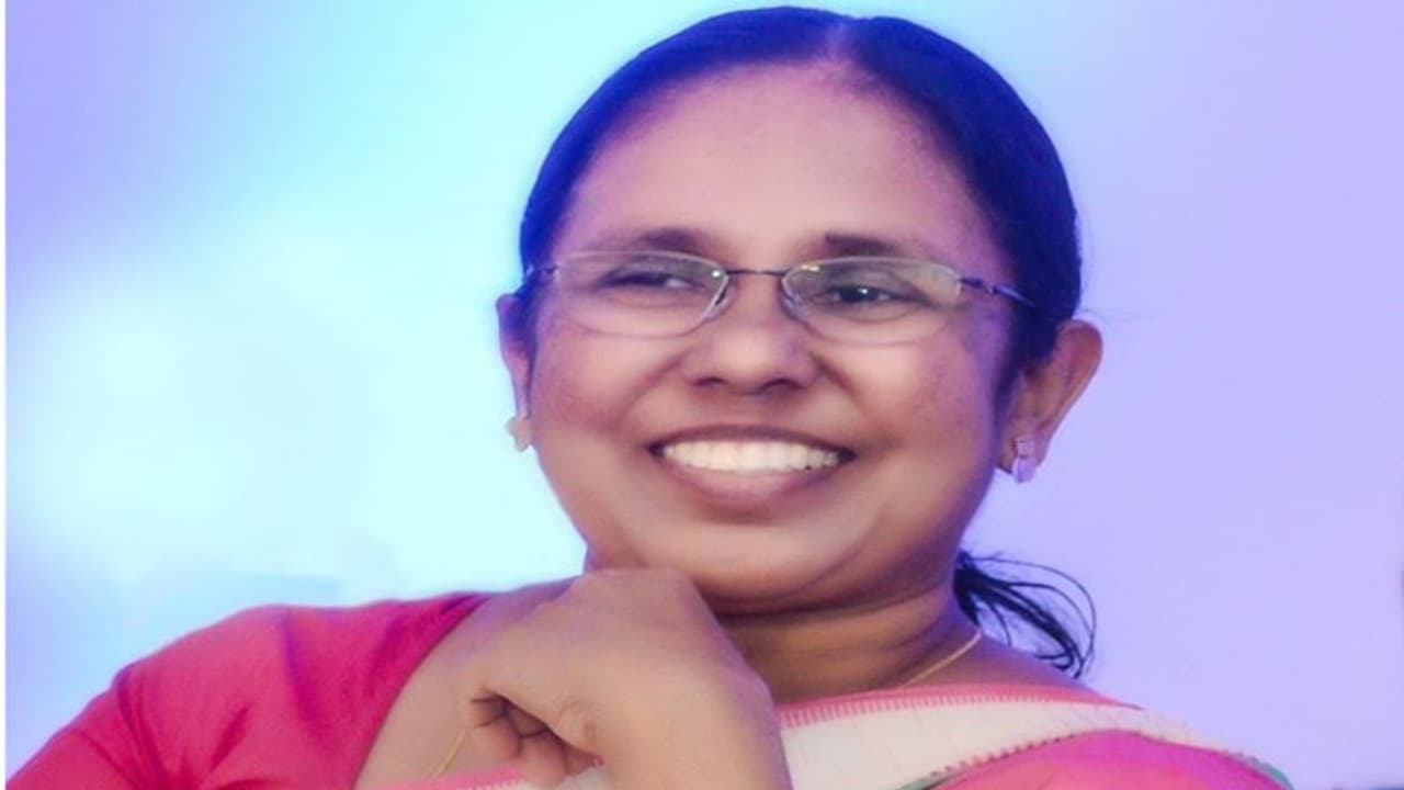 'ഈ ആരോഗ്യമന്ത്രി നമുക്ക് അഭിമാനമാണ്'; കാരണങ്ങള് അക്കമിട്ട് നിരത്തി ദുരന്ത നിവാരണ വിദഗ്ധന് 'ഈ ആരോഗ്യമന്ത്രി നമുക്ക് അഭിമാനമാണ്'; കാരണങ്ങള് അക്കമിട്ട് നിരത്തി ദുരന്ത നിവാരണ വിദഗ്ധന്