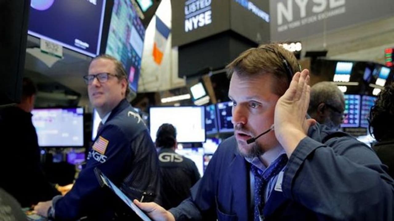 वॉल स्ट्रीट में ट्रेडिंग शुरू होते ही में 7% गिरा स्टॉक मार्केट, सुबह भारतीय बाजार पर भी दिखेगा असर वॉल स्ट्रीट में ट्रेडिंग शुरू होते ही में 7% गिरा स्टॉक मार्केट, सुबह भारतीय बाजार पर भी दिखेगा असर