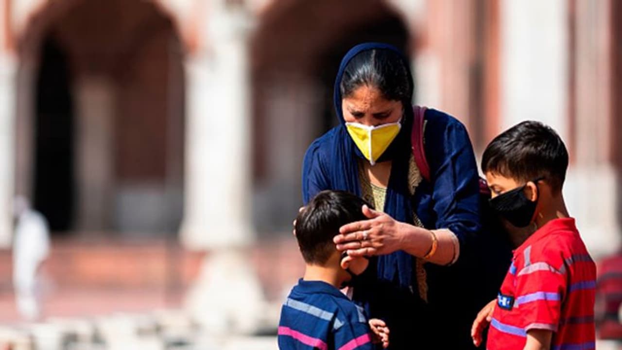 കൊവിഡ് 19 ദേശീയ ദുരന്തമായി പ്രഖ്യാപിച്ചു, അതീവ ജാഗ്രത കൊവിഡ് 19 ദേശീയ ദുരന്തമായി പ്രഖ്യാപിച്ചു, അതീവ ജാഗ്രത