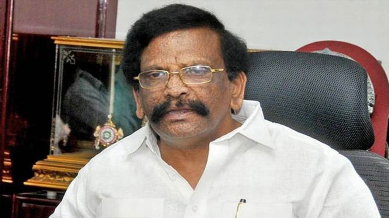 టిడిపి వీడనున్నట్లు ప్రచారం... క్లారిటీ ఇచ్చిన మాజీ మంత్రి సిద్దా రాఘవరావు టిడిపి వీడనున్నట్లు ప్రచారం... క్లారిటీ ఇచ్చిన మాజీ మంత్రి సిద్దా రాఘవరావు