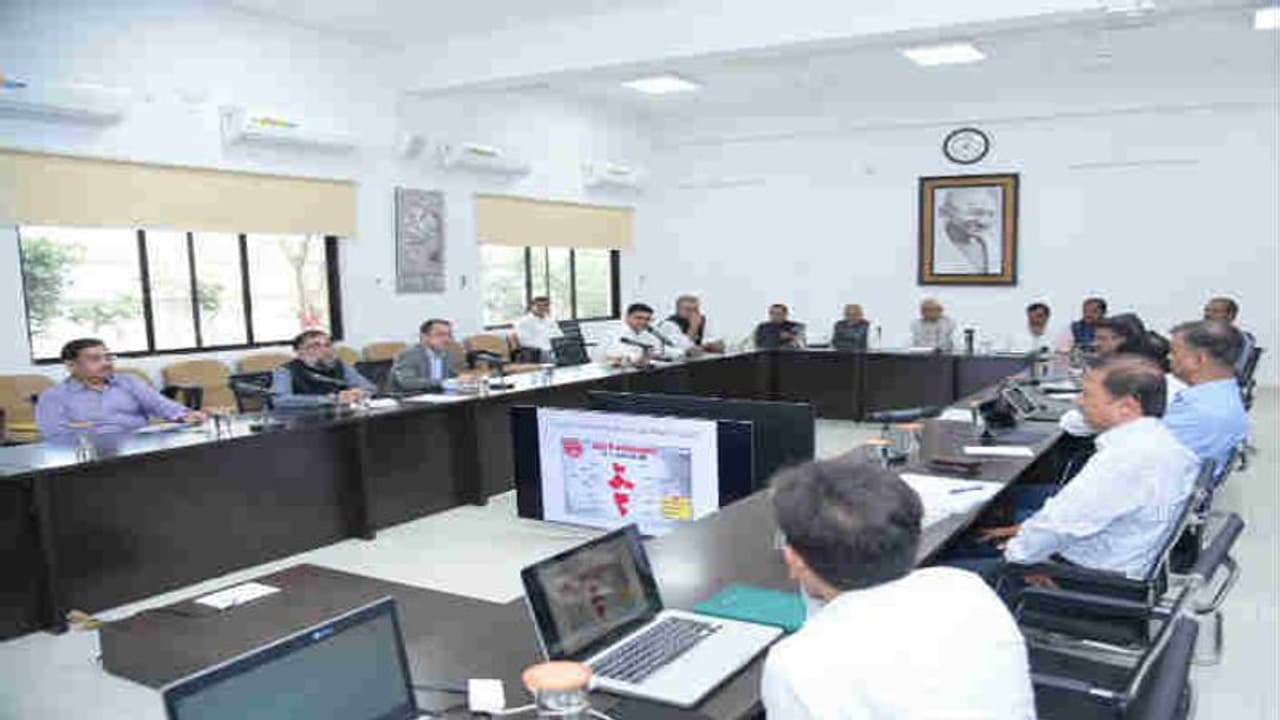 31 मार्च तक बिहार के सभी स्कूल, कॉलेज, सिनेमा हॉल, चिड़ियाघर बंद, बिहार दिवस का प्रोग्राम भी रद्द 31 मार्च तक बिहार के सभी स्कूल, कॉलेज, सिनेमा हॉल, चिड़ियाघर बंद, बिहार दिवस का प्रोग्राम भी रद्द